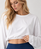 women's white polyester cropped sweatshirt with round neck and full sleeves