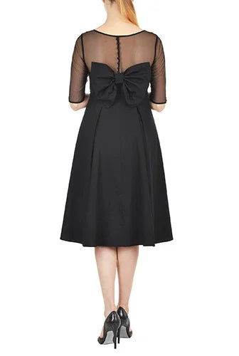 Simple Grace square-neck sleeveless midi dress by nams-ropa, featuring a fitted bodice and flowing skirt in a neutral tone.