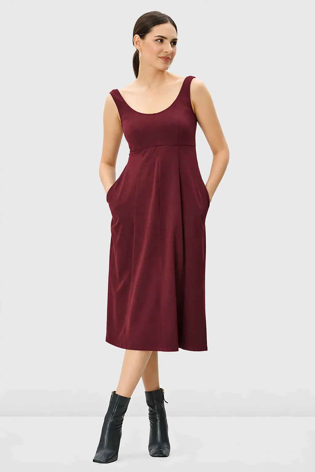 Sleeveless scoop-neck midi dress with seamed cotton jersey fabric from Nams-Ropa, elegant empire style for a casual look.