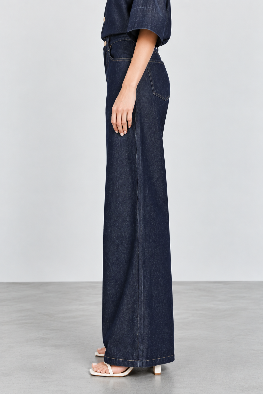 Women’s Dark Blue Denim Wide-Leg Jeans
